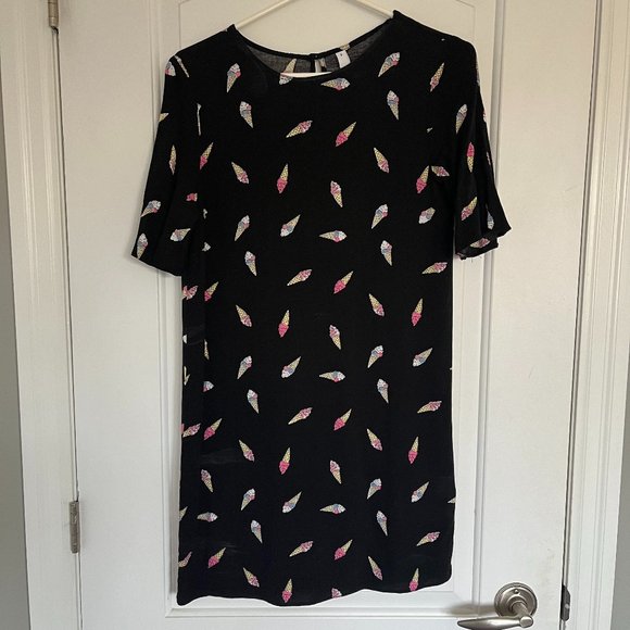 Adorable black dress with ice cream cones by Henry Holland - Picture 1 of 6